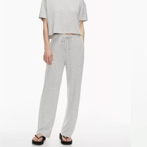 Aritzia Wilfred Free pants